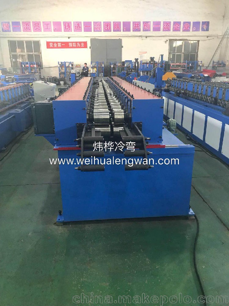 數(shù)控折彎機(jī)的特點